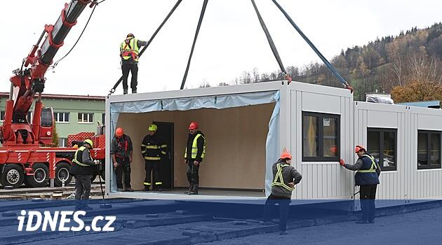 Seller 2024 | Solmuş Česká Ves'te konteynerlerden bir okul inşa ediyorlar, Kasım ayında öğrencileri kabul edecek