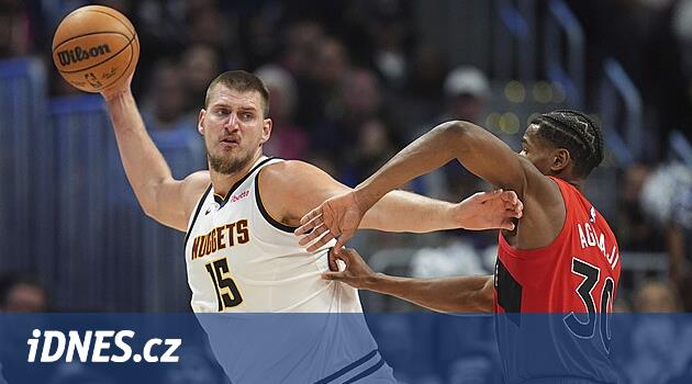 Kendini aşıyor ama Jokic çoğunlukla takım arkadaşlarını övüyor. Dördüncü kez MVP olacak mı?