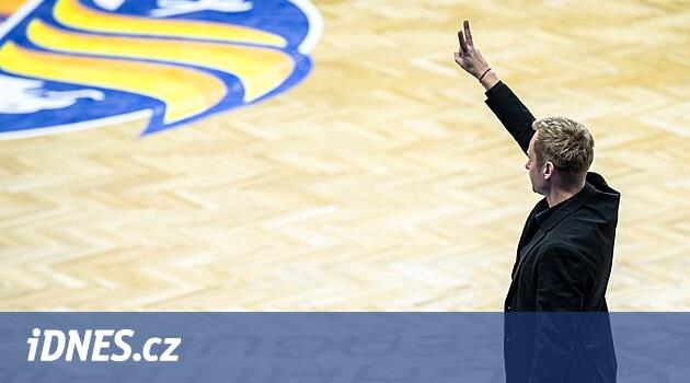 Zor bir kayıp daha. Onlara doğru gidiyoruz, Pardubice'de hava kararıyor