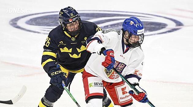 Lahti'de kadınların EHT'si: Hokey oyuncuları İsveç'e yenildi