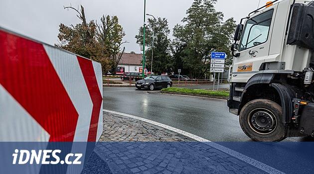 Bypass açılmadan önce Jaroměř'de uzun kuyruklar vardı, şimdi bypass boş