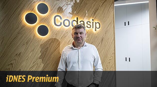 Üretici, cipslerin ayakkabılara benzediğini, aynı zamanda bunları müşterilere göre özelleştirildiğini söylüyor