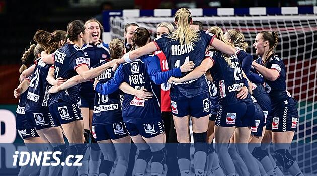 Norveçli hentbolcular Avrupa Şampiyonası'nın üçüncü kesin yarı finalisti oldu
