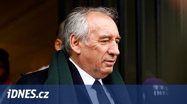 Fransız hükümeti güvensizlik oyu verdi. Onu sola doğru tutuyordu