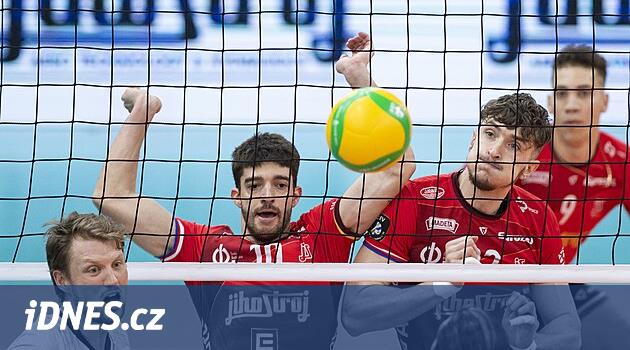 Dişli sıkışmış, Jihostroj spazm geçiriyor. Yönetim mevcut krizi tartışacak