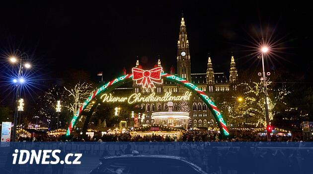 Vánoční trhy ve Vídni 2025: Ceny, termíny i mapa. Vše, co potřebujete vědět