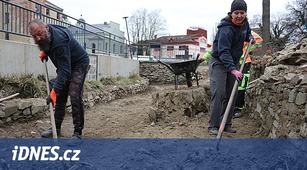Seller 2024 | Krnov'daki sel, orta çağ duvarına ve ara sokağa zarar verdi, onarımlar temizlendikten sonra başlayacak