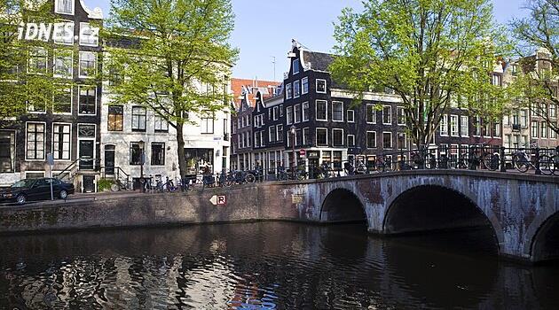 Evropu rozděluje „zelená propast“. Bohatší lidé žijí blíže k přírodě, tvrdí studie