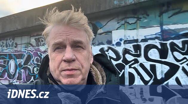 Gympl ve Vejška'yı Job filmi izleyecek. Direktör Vorel eski takımı aradı