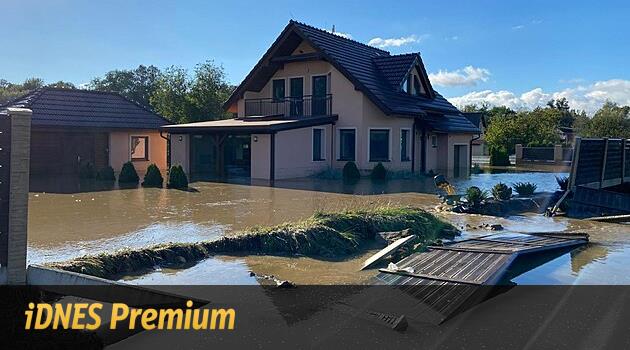 Seller 2024 | Brantice'den bir adam, ailesini su basmış bir evden taşıyordu. Noel kiralık olarak geçirilecek