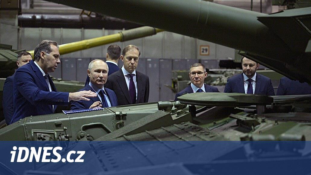 Ukrayna ekonomisi acı çekiyor, yardımsız yapamaz.  Rusya'da savaş sürüyor