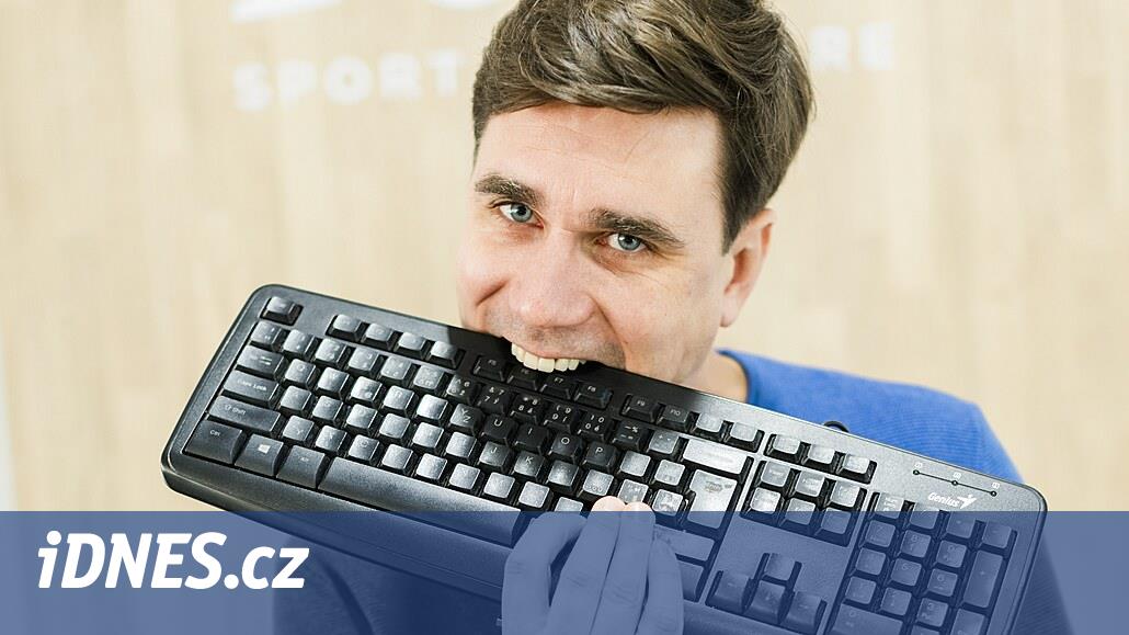 Bizim artımız mı?  Spor ekipmanı tasarımcısı, çok sayıda ekranı aynı anda kontrol ettiğimizi açıklıyor