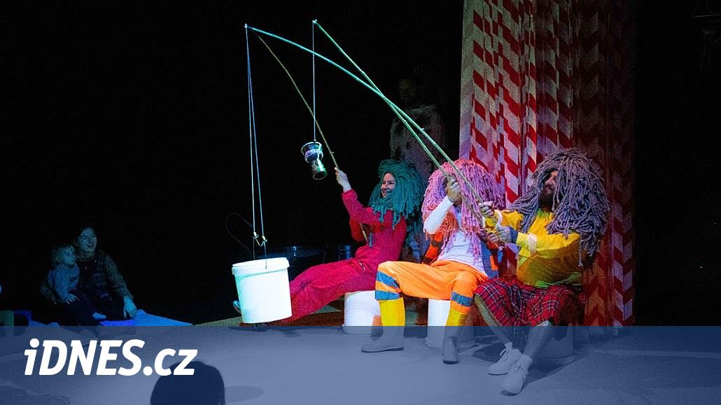 Drak ayrıca küçük çocukları tiyatro dünyasına davet ediyor. Şakacı ve saçmalıklardan neşeyle