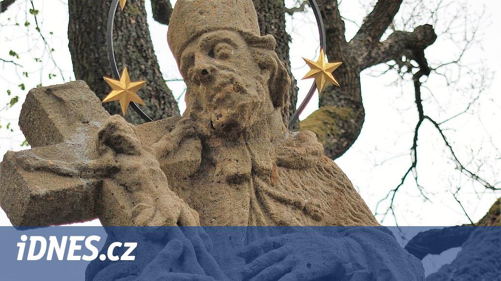 Üç anıt Poutnov'un geçmiş ihtişamını hatırlatıyor.  Aziz heykelleri ve Yahudi mezarlığı