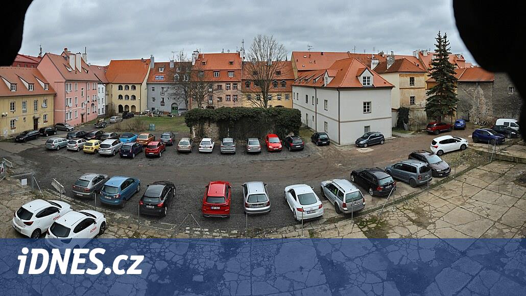 Eski Cheb'in en büyük iç bloğu önemli ölçüde dönüştürülecek, yeşil bir vahaya dönüşecek