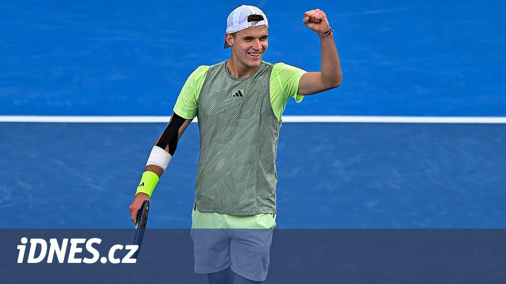 ONLINE: Menšík, Doha'daki turnuvanın finallerine yükselmek için Monfils ile oynuyor