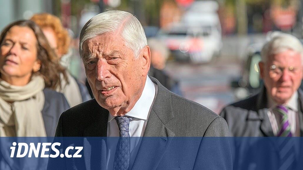 El ele öldüler. Hollanda'nın eski başbakanı eşiyle birlikte ötanazi geçirdi