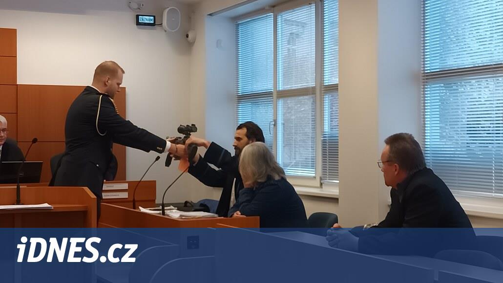 Sarhoş kadın kocasını vurdu, mahkeme ona olabilecek en uzun cezayı verdi