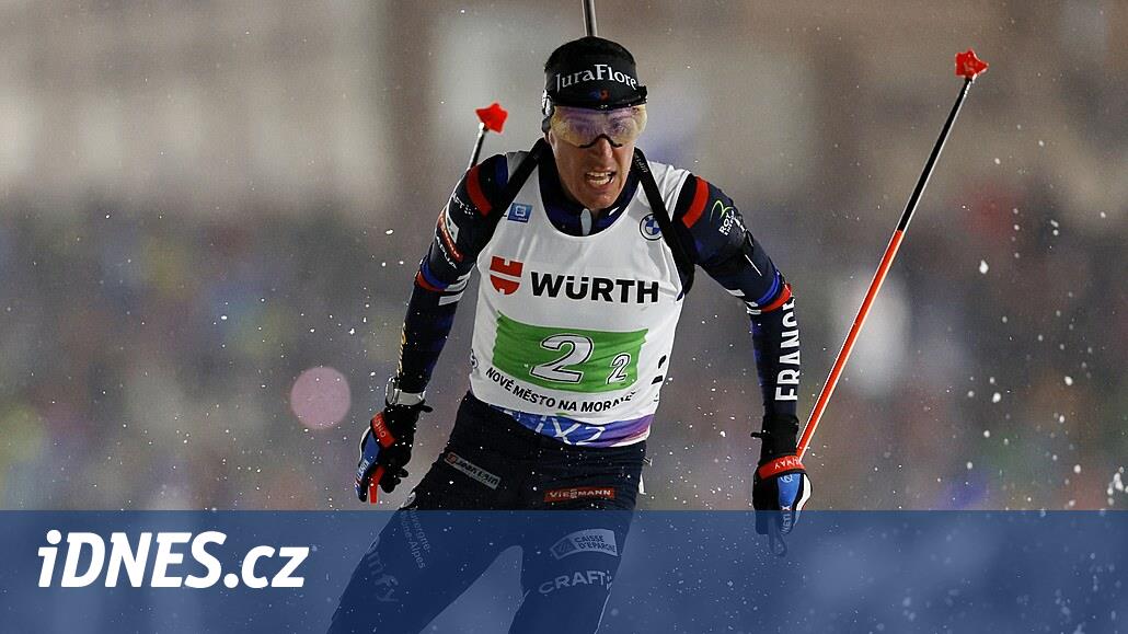 La France a remporté sa première médaille d’or à la Coupe du monde en remportant le relais mixte.  Quatorze Tchèques se battent