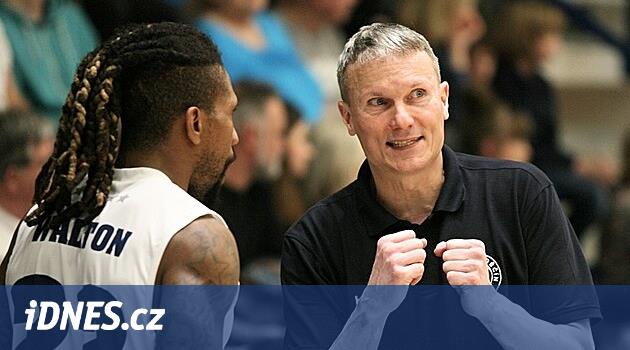 Děčín, Grepl'in kırbacını uyandırdı, Nymburk kırbacı tekrar aldı: Eğitim daha keskin