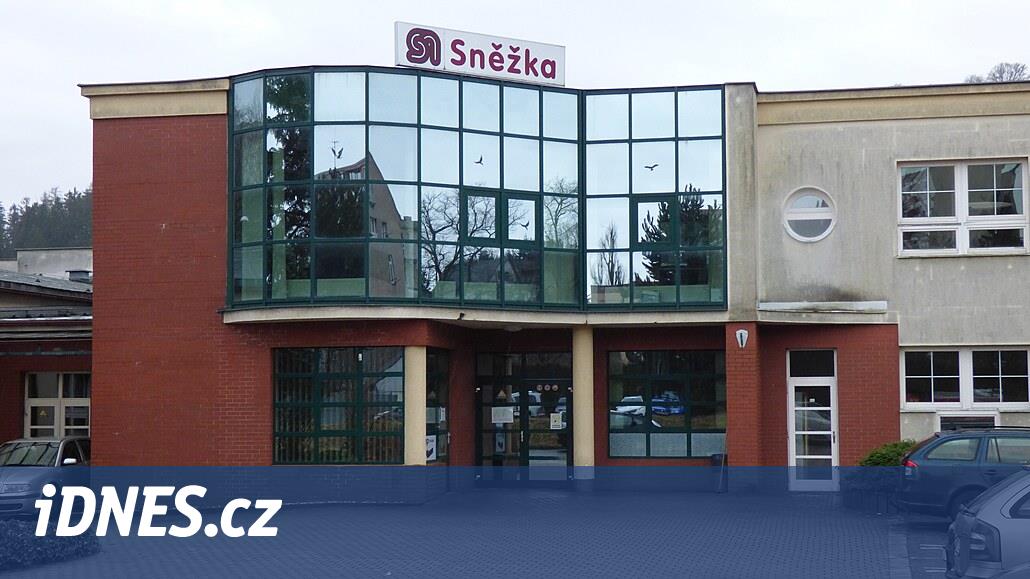 Pamuk Prenses kayıpta.  Náchod'da ateş ediyor, orada sadece ordu için dikiş dikecek