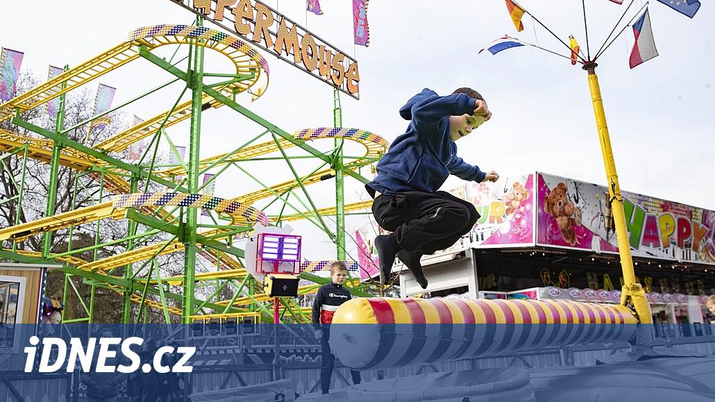 Yüzlerce cazibe merkezi, geçen yılki gibi fiyatlar. Geleneksel Matějská hac hafta sonu başlar