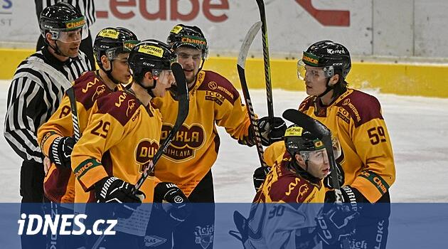 Jihlava ve Přerova'nın hokey oyuncuları, play-off ön turunda sezonun sonunu önledi