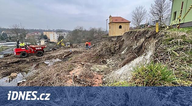 Köy çevre yolunun keyfi, geçen eğim nedeniyle bozuldu, ŘSD üç derin sondaj yapacak