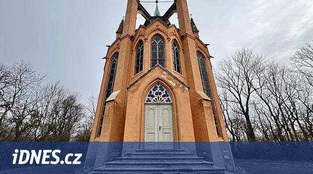 Eşsiz tapınak restoratörlerin elinde, anıtın önceki onarımı mahkeme tarafından yapılıyor