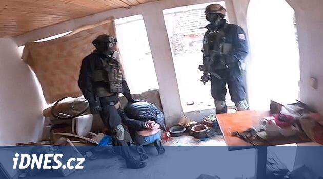 Polis Novojičín'de bir uyuşturucu çetesi buldu, hammaddesi metamfetamindi