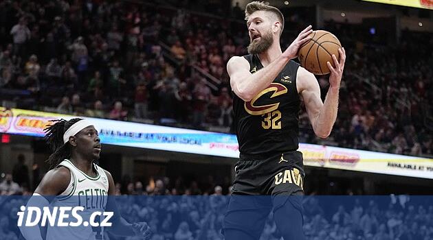 Boston po sérii jedenácti výher v NBA prohrál o bod v Clevelandu - iDNES.cz