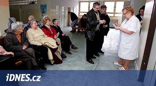 Çekler doktorda beklemek istemiyor. Neredeyse yarısı daha kısa bir süre için ekstra ödeyecekti