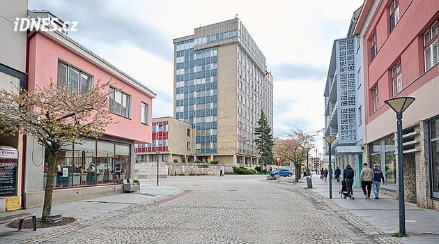 Komunální volby 2026 ve Vsetíně: Město řeší sportoviště, rozhodne se o budoucnosti Čunka