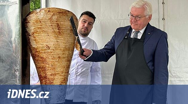Steinmeier Prag'daki itibarını artırabilir. Türkiye'de dönerden zarar gördü