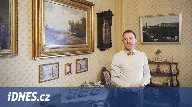 O zamana kadar gizli olan odalarda yaşadı ve onları Zákupy'deki kalenin ziyaretçilerine açık hale getirdi.