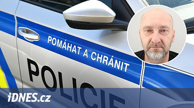 Polis Tepliceli bir adamı arıyor, şirket arabasını park edip ortadan kayboldu