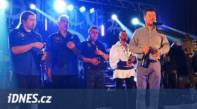 Okamura, nasıl davranmamız gerektiğini dikte etmek için merkeze ihtiyacımız yok diyor