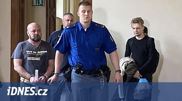 Evsiz adam saldırıya uğrayan kadını savundu, bıçaklı saldırıdan 14 yıl hapis cezası aldı