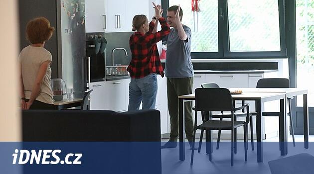 Kırılmaz ekipman da dayanamadı. Otizmli kişilerin bakımı aynı zamanda tehlikeleri de beraberinde getiriyor