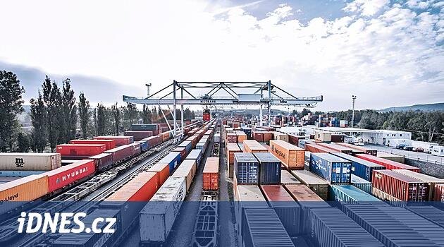 Metrans aktarma sahası iki kat daha büyük olacak, kamyonların Česká Třebová'yı aşmaması gerekiyor