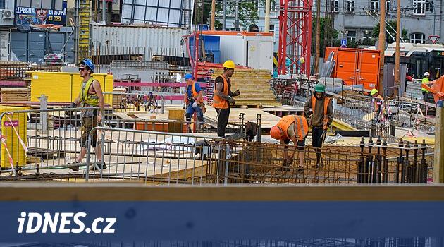 Horácká Arena yükselmeye başlıyor, çatısı Çek Cumhuriyeti'ndeki en büyüklerden biri olacak