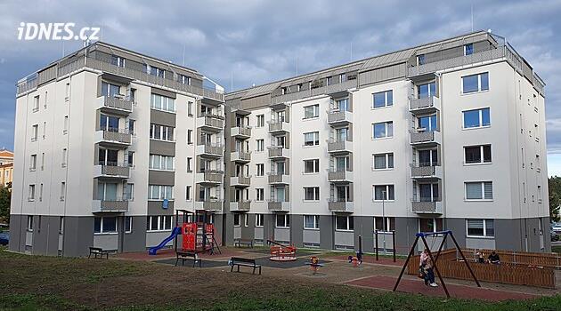 Mladé ve městě udrží dostupné bydlení, Ostrov nabídne nižší nájemné. Kdo na něj dosáhne?