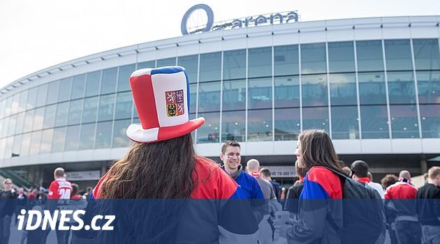 O2 arenasına giden metro bir yıldır kapalı. Konserlere veya hokeye nasıl gidilir?