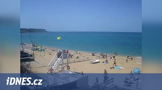 VIDEO: Plážová idyla narušená raketami. Úprk Rusů na Krymu zachytily kamery - iDNES.cz