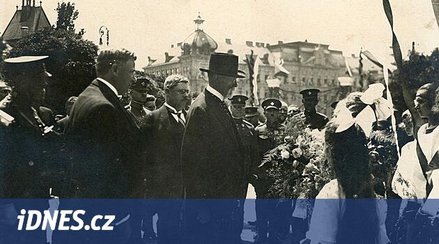 Çekler için bir kahraman ve Almanlar için bir hakem olan Masaryk, Güney Moravya'ya yaptığı ziyaret sırasında şunu fark etti: