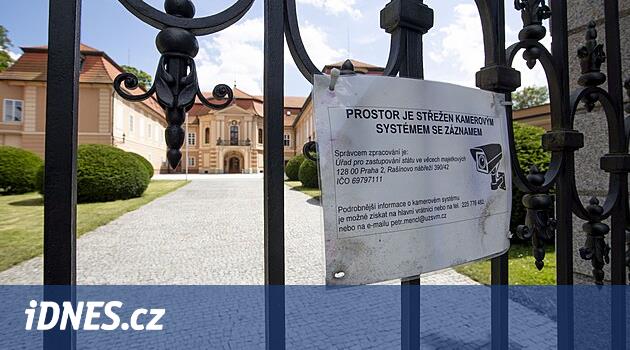Štiřín Kalesi yeniden açık artırmaya çıkarılacak, emlak ofisi fiyatı 1,7 milyar dolara düşürdü
