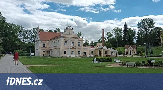 İnsanlar rahatladı, yel değirmeni inşaatını geri çevirdiler. Belediye başkanı “Sadece iki yıllığına” diyor