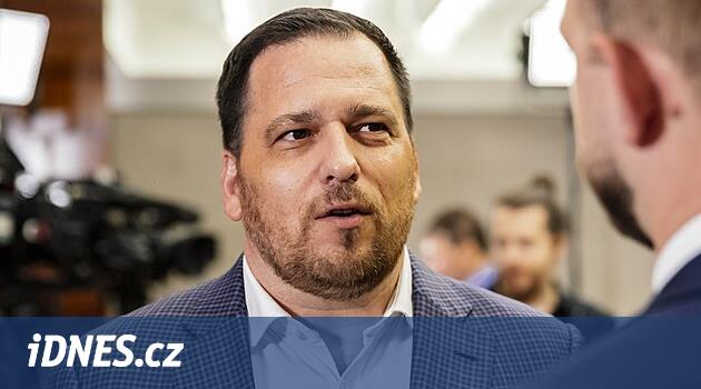 Zdechovski, BİRLİKTE koalisyonunun başarısız olmadığını, kutlanacak bir şey olduğunu iddia ediyor. Bir kavgacı rolü vardı