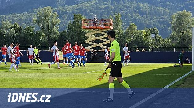 ONLINE: Çek Cumhuriyeti – Malta 2:0, devre arasına kısa bir süre kala Chytil yakın mesafeden artıyor