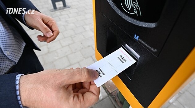 Hlavní město čelí velkému nárůstu počtu aut. Bránit se chce spolehlivou MHD